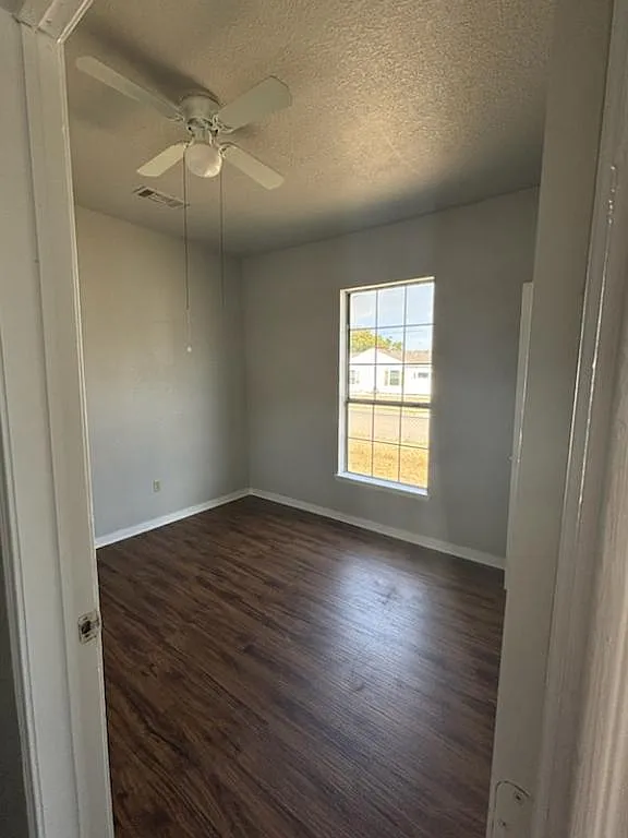 213 N Lutterloh Ave A — Photo 4