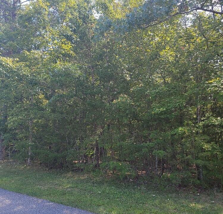 2nd image of 2920 New Ridge Rd #23