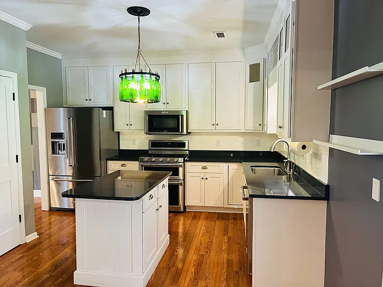 55 Tyler Woods Dr — Photo 10