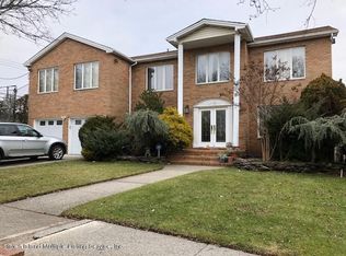 455 Holdridge Ave, Staten Island, NY 10312