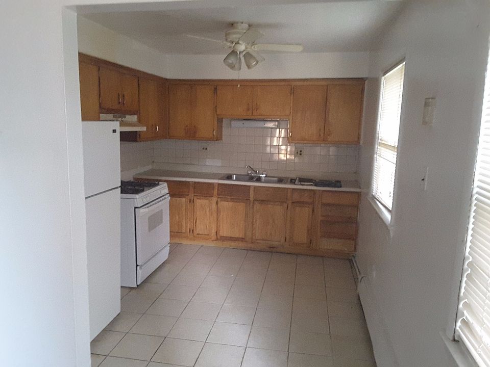 1st image of 1436 E 73rd St APT 1A
