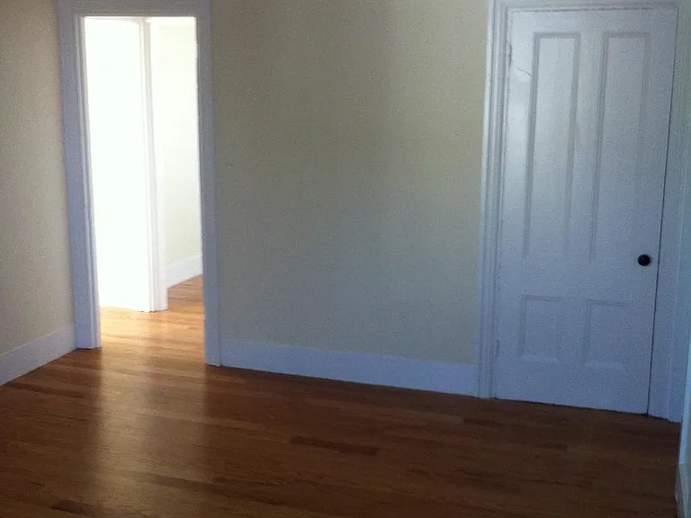 95 Crescent St — Photo 10