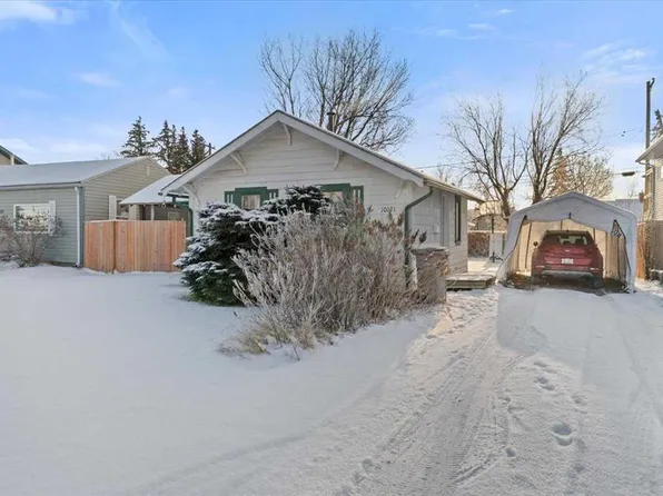 10121 E 109th Ave N, Grande Prairie, AB T8V 1R8