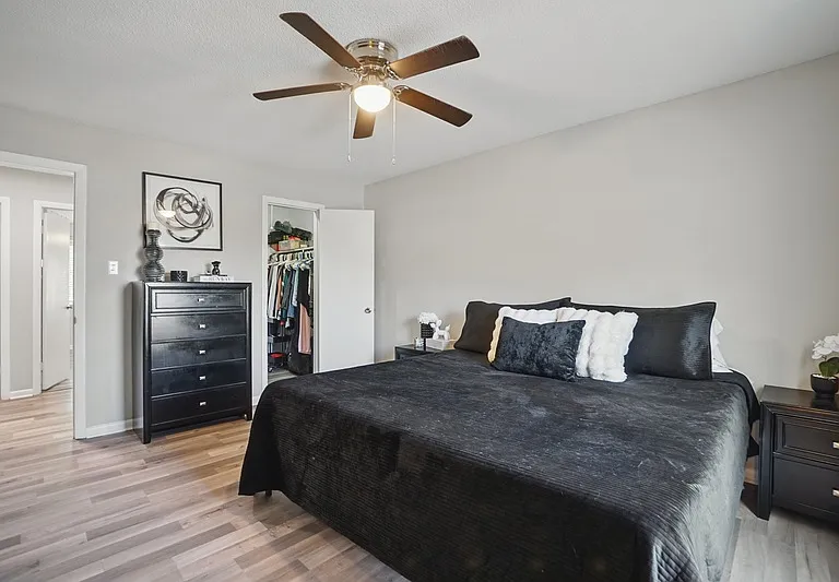 5009 Ashforth Ct — Photo 15