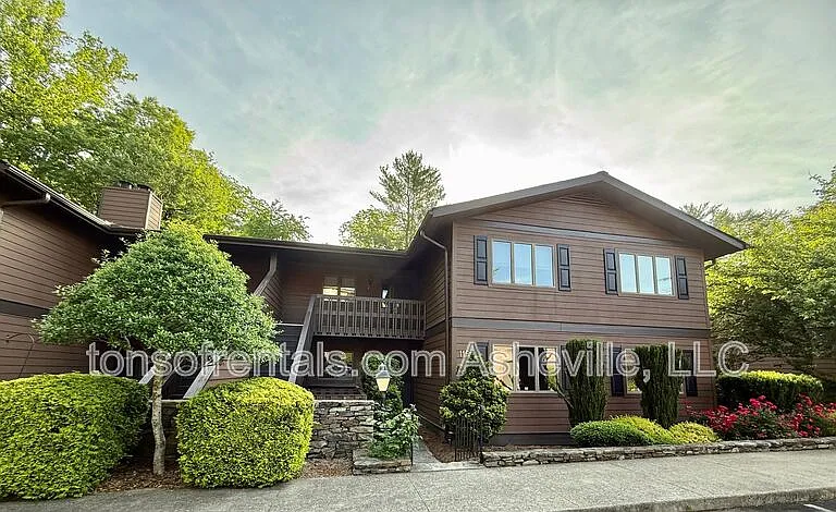 115 Bent Tree Dr #4 — Photo 1
