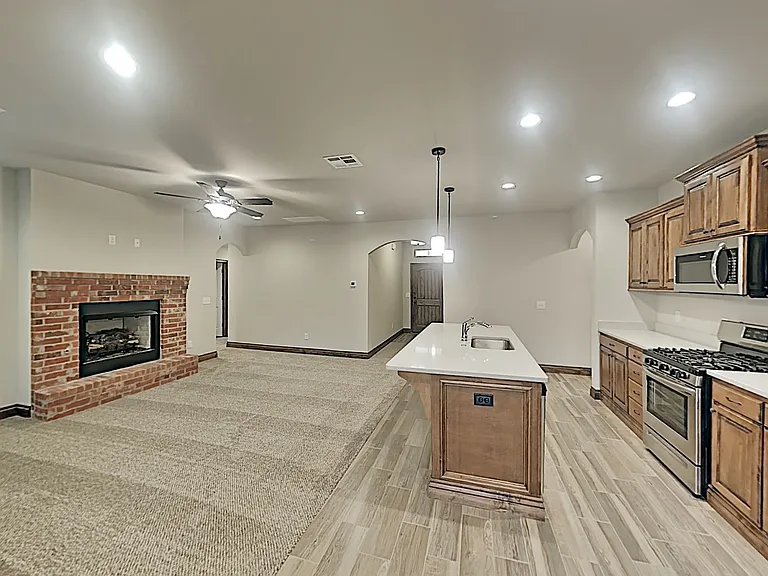 7050 Richardson Ct — Photo 5