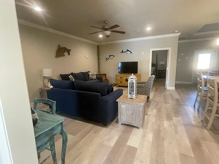 1811 Medlin Ct — Photo 7