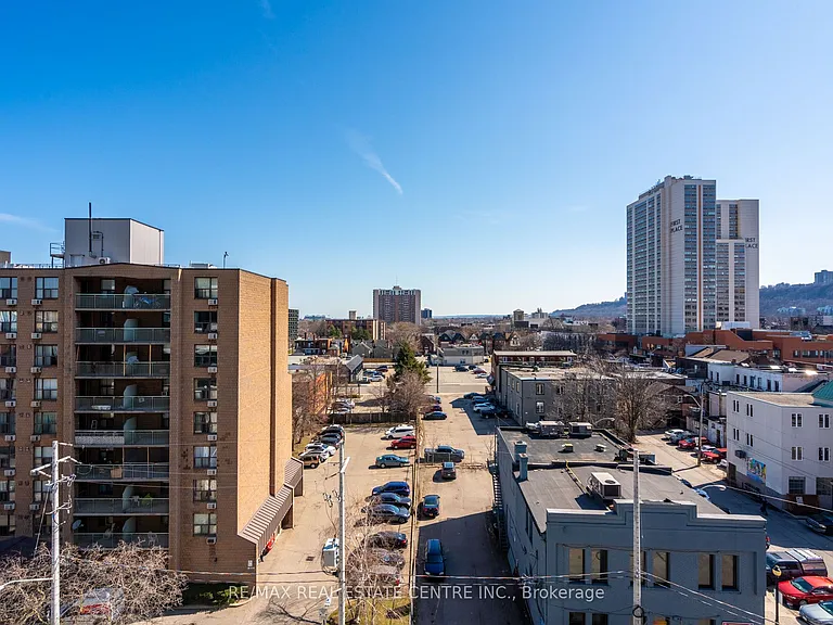 1 Jarvis St #725 — Photo 23