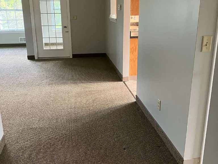 1027 Whitney Rd E #1 — Photo 5