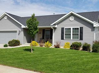 1317 Mitchell St, Washington, IL 61571