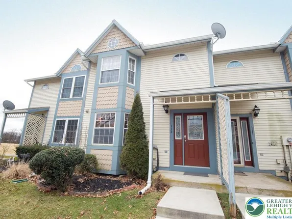 112 Freedom Ct, Bethlehem, PA 18020