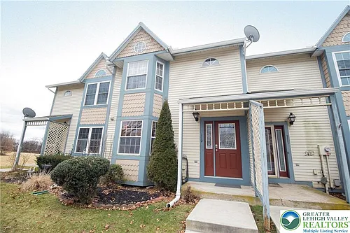 112 Freedom Ct Photo 1