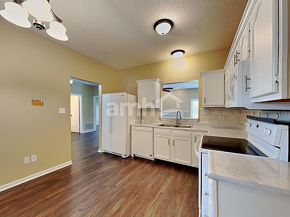 4th image of 4094 Ash Lawn Rd