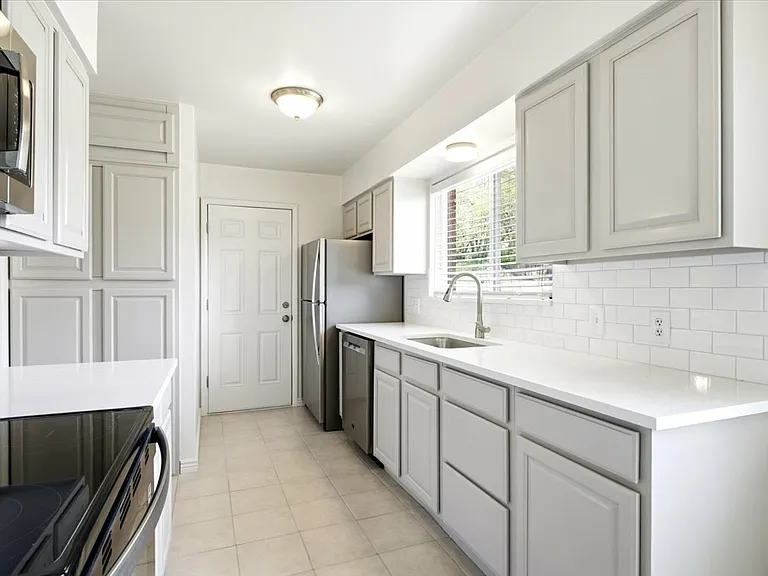 3036 S Sequoia Dr — Photo 15