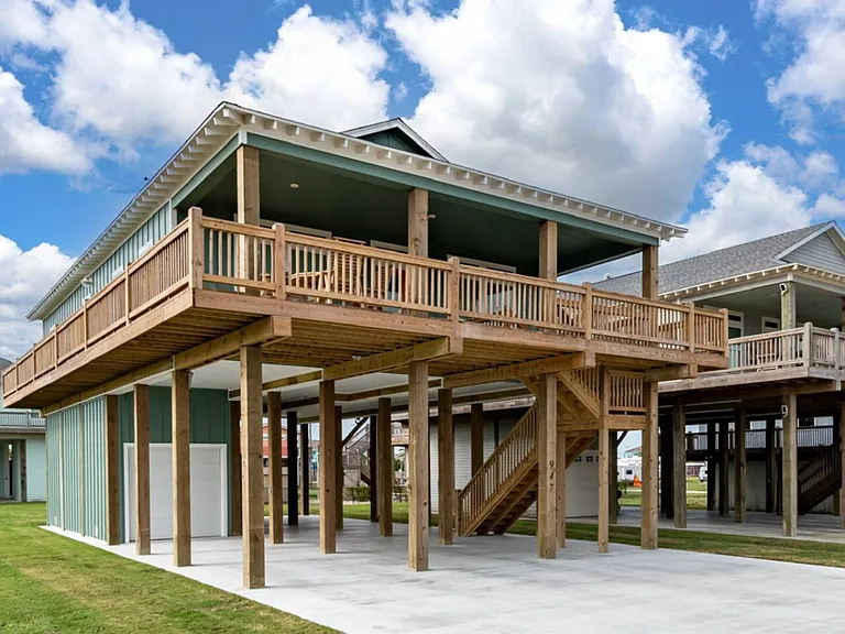 Gulf Shores Dr — Photo 24
