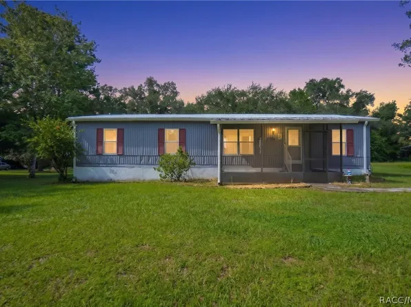 7892 W Missy Pl, Dunnellon, FL 34433