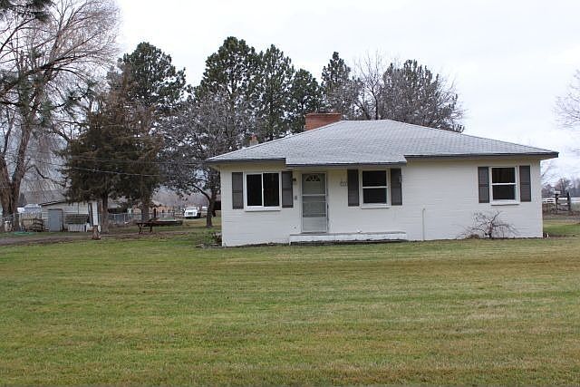 1st image of 403 9th St