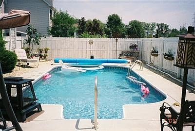 In-ground Pool - Fenced