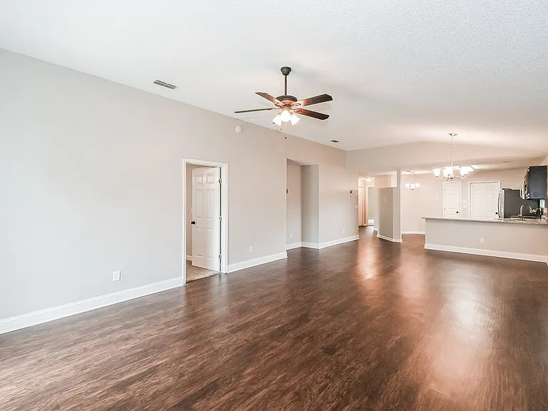 8785 Chambore Dr — Photo 5