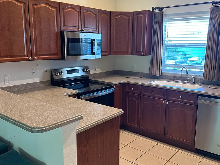 180 Portside Ave #201 — Photo 8