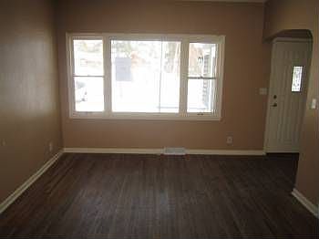 5th image of 1880 Stillwater St