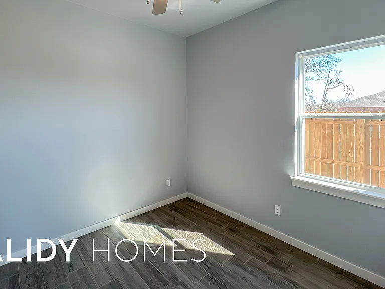428 Remington Ave — Photo 25