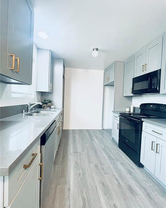1st image of 2549 E Hayes Dr #2549