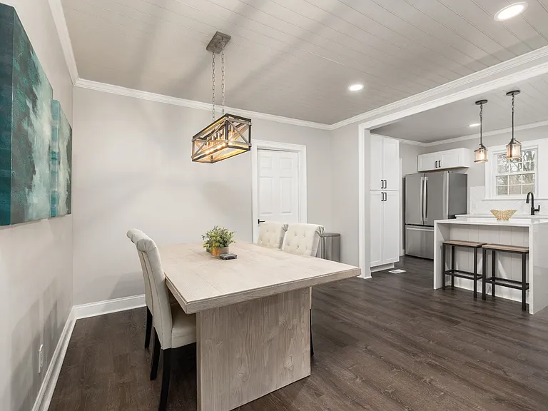 1716 Chapel Hill Rd — Photo 22