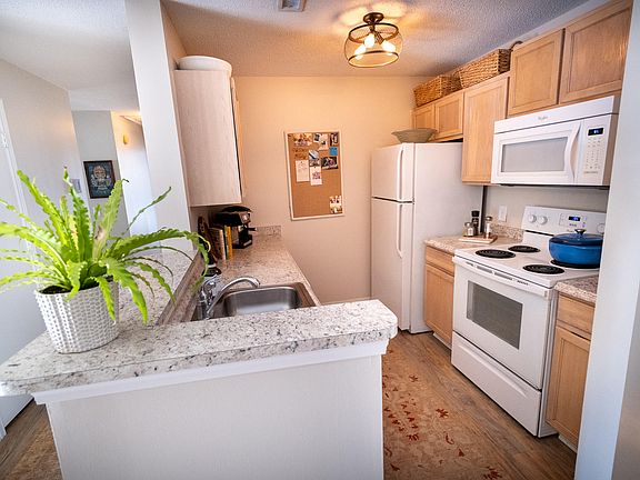 4th image of 2011 N Highway 17 Unit 1500R