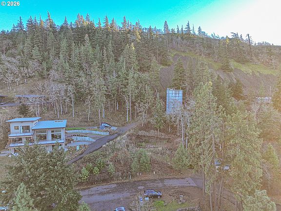 2nd image of 622 Syncline Way