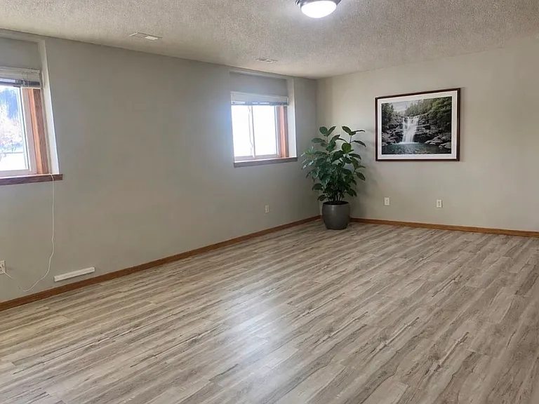 2909 W Frank St — Photo 9
