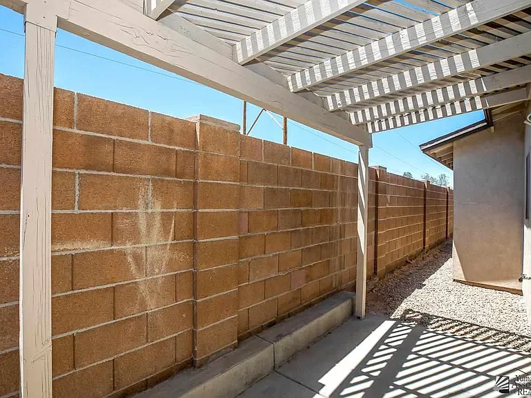 10490 S Typhoon Ave — Photo 19