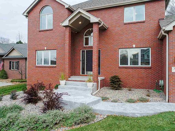 2nd image of 7810 Amelia Dr