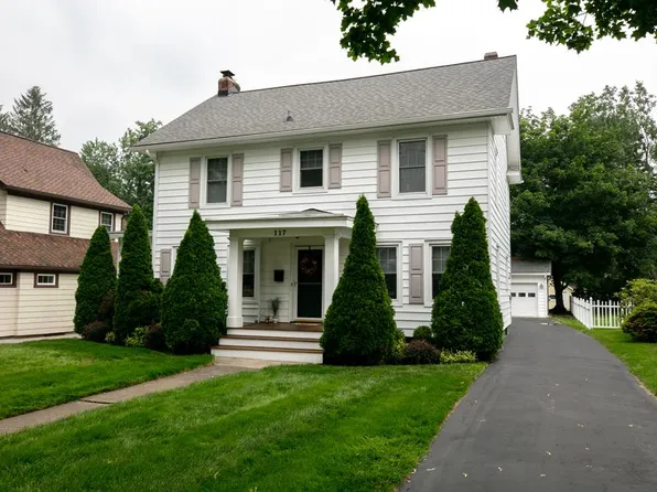 117 Larchmont Rd, Elmira, NY 14905