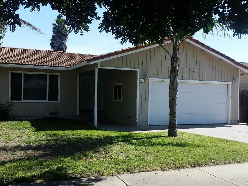 1st image of 21 Vista Ln