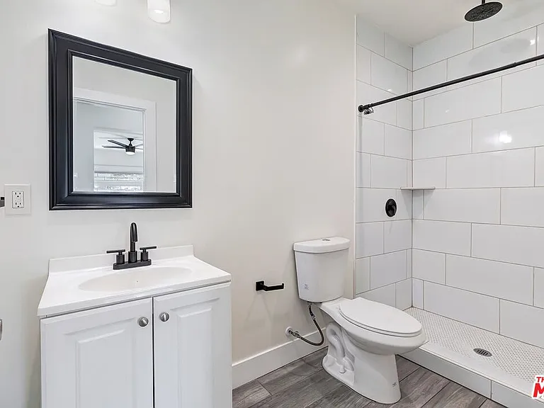1054 Maine Ave #1054 — Photo 10