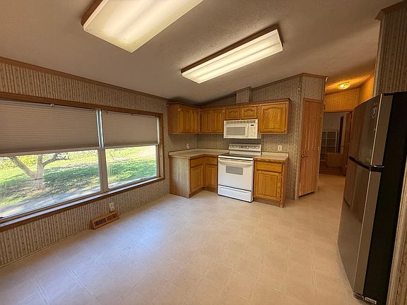 5th image of 11503 116th Ln