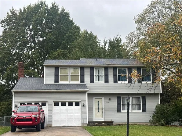 3140 Holly Dr, Brunswick, OH 44212