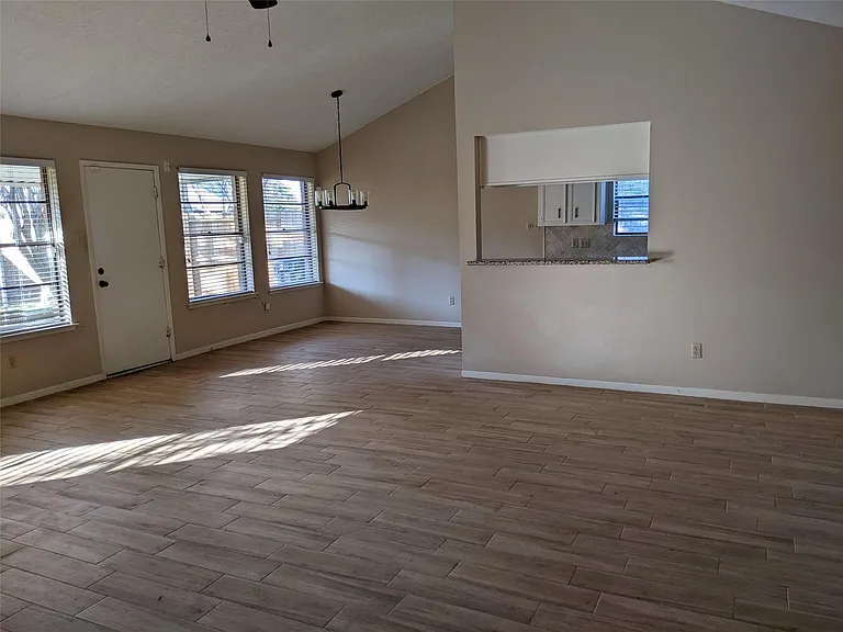 2519 Buffalo Trl — Photo 27