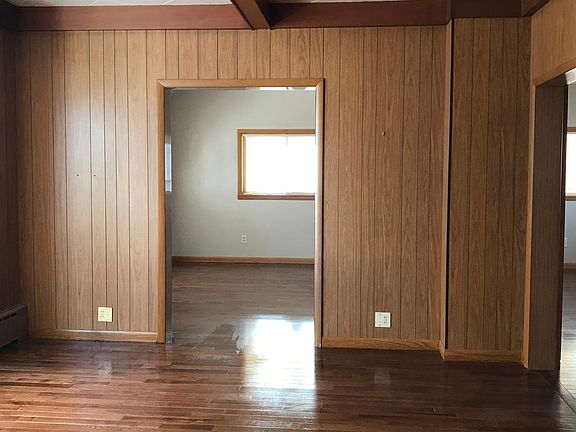 Dining room/living room