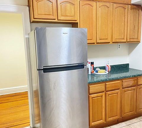 5th image of 4433 Carpenter Ave APT 7