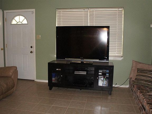 5th image of 8603 N Juniper Ave