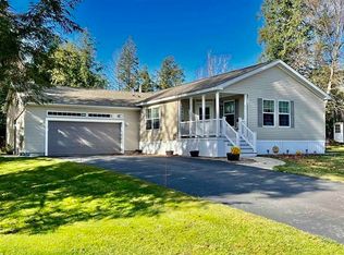 29 Blair Dr, Rochester, NH 03868