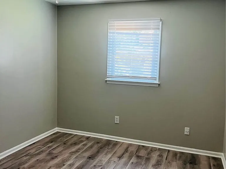 2567 Bailey Dr #1 — Photo 4