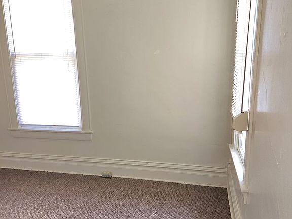 5th image of 337 S 10th St #1