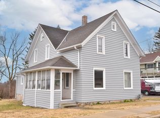 825 Fredonia AVENUE, Fredonia, WI