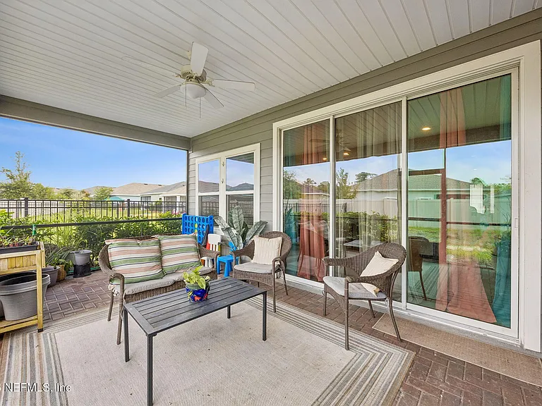 118 Sadler Ct — Photo 31