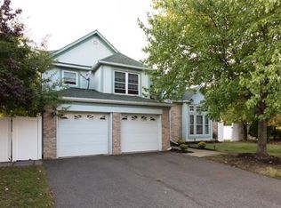 12 Major Dr, Sayreville, NJ 08872