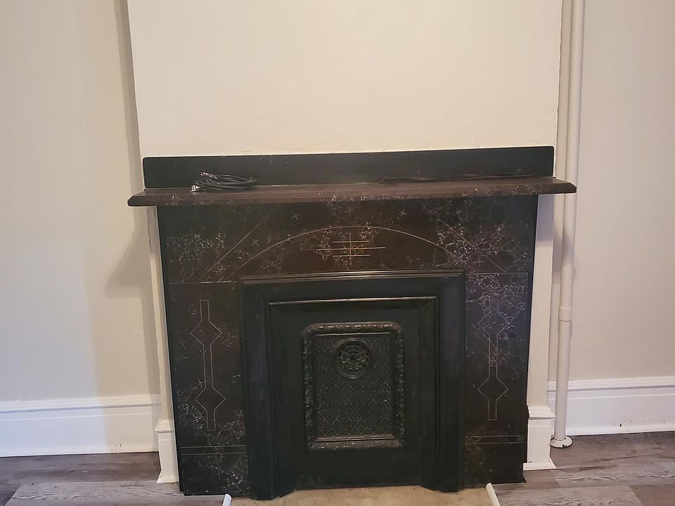 Original fireplace, non-working
