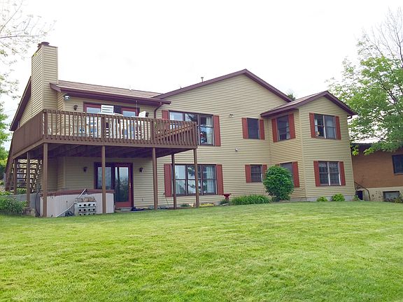 3rd image of 147 Sunrise Dr